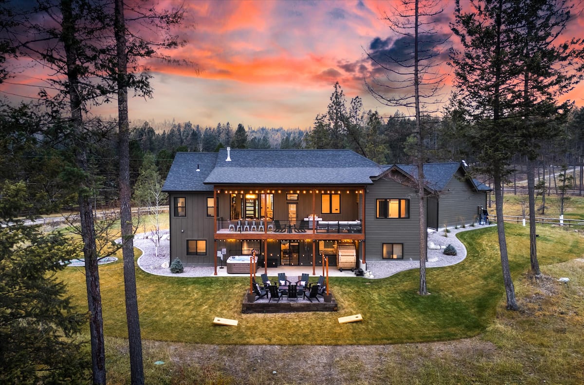 The Evergreen - Luxury vacation rental in Lakeside, MT